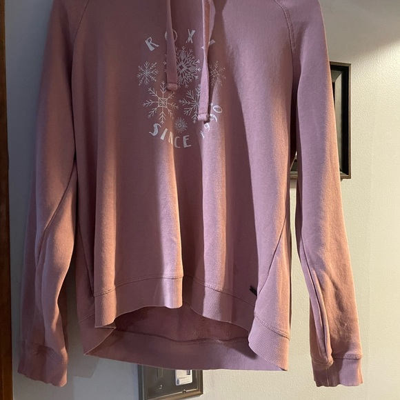 Roxy Pink Hoodie – Size XL (Fits Smaller), Good Condition - Picture 2 of 3